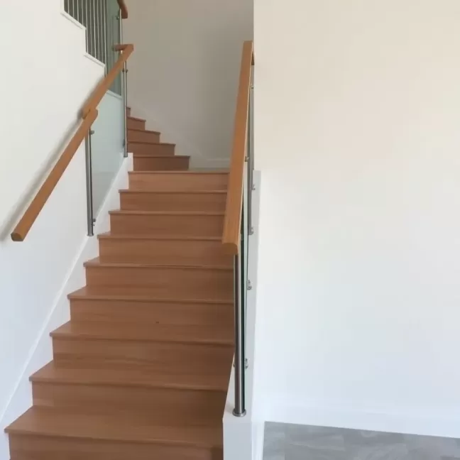 Wykończenie schodów cena